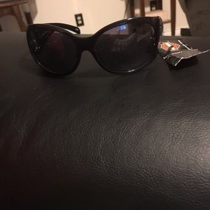 BNWT HD sunglasses w/Swarovski crystal logo.